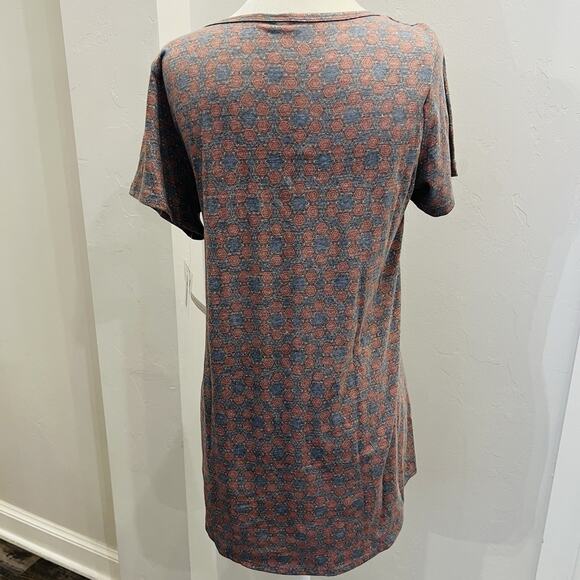 LuLaRoe Women’s  Classic T Shirt Muted Orange & Gray Pattern Small (A0128) - Picture 4 of 6